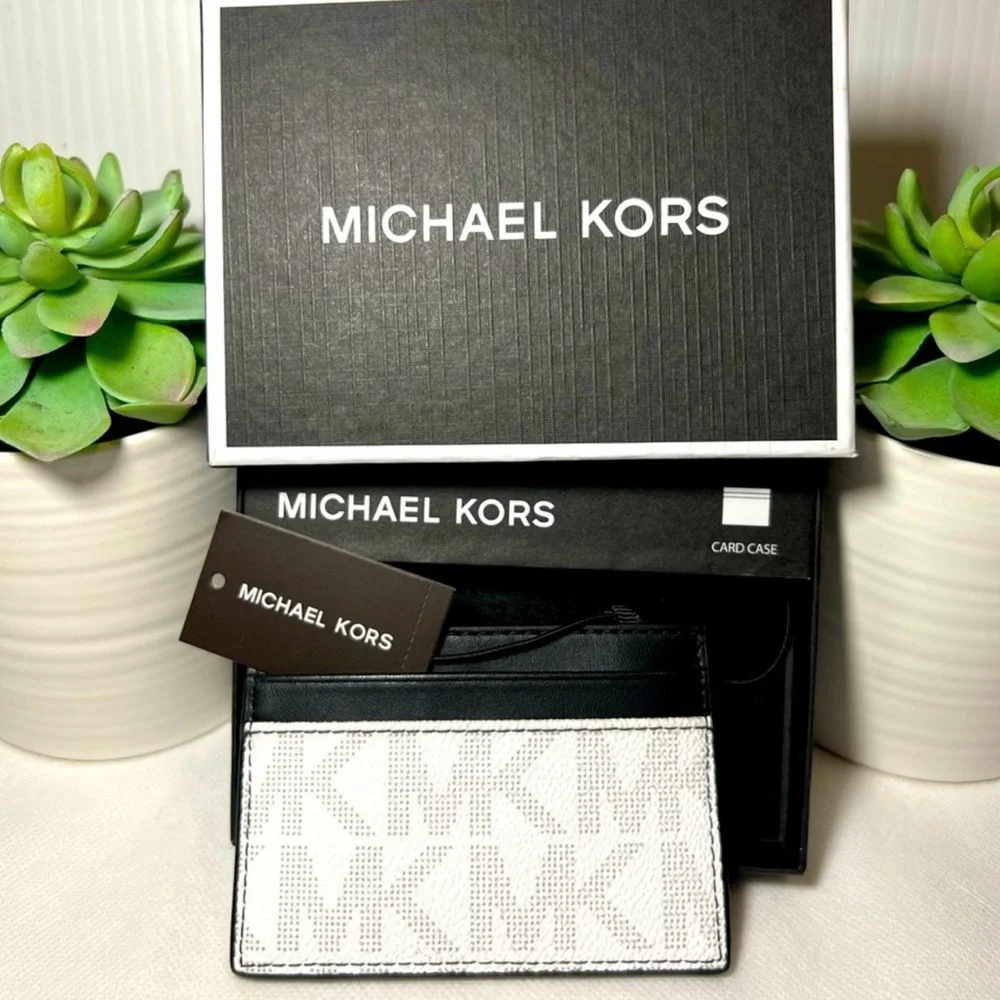 NIB Michael Kors Jet Set Card Case